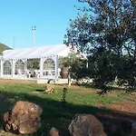 فندق مبيت وإفطار Gli Ulivi SantʼAnna Arresi