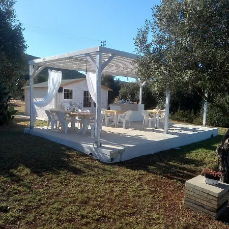 Nocleg ze śniadaniem Gli Ulivi SantʼAnna Arresi